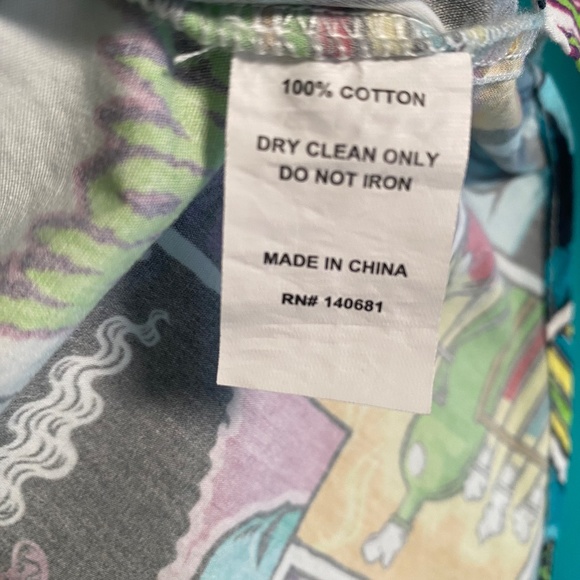 Unique Vintage x Universal Monsters Hawaii Print Button Down Shirt Men's L 10-12 - Picture 3 of 14